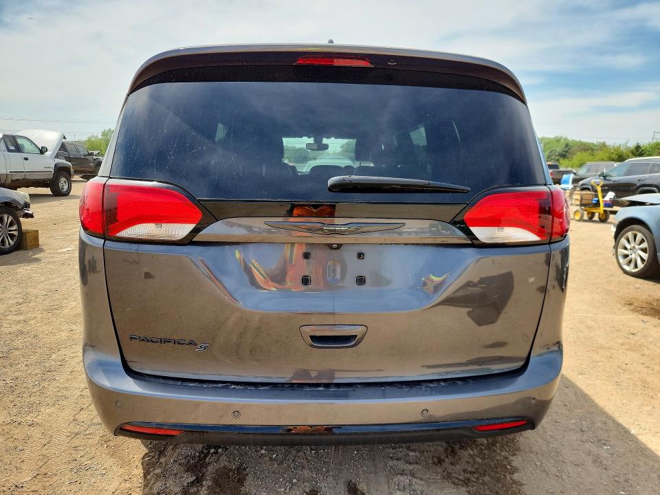 Auction sale of the 2019 Chrysler Pacifica, vin: 2C4RC1EG6KR667495, lot number: 55056456