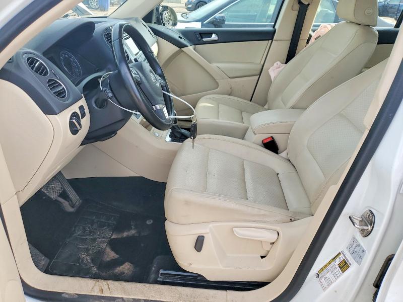 Продажа на аукционе авто 2016 Volkswagen Tiguan, vin: WVGBV7AX2GW611858, номер лота: 53997016