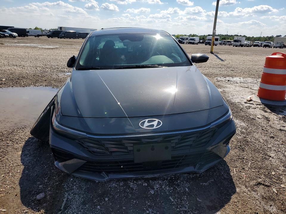 53326516 :رقم المزاد ، KMHLS4DG9SU966991 vin ، 2025 Hyundai Elantra مزاد بيع