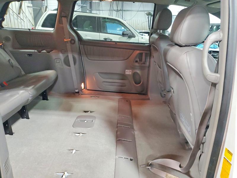 Продажа на аукционе авто 2004 Toyota Sienna, vin: 5TDZA22CX4S069711, номер лота: 53021796