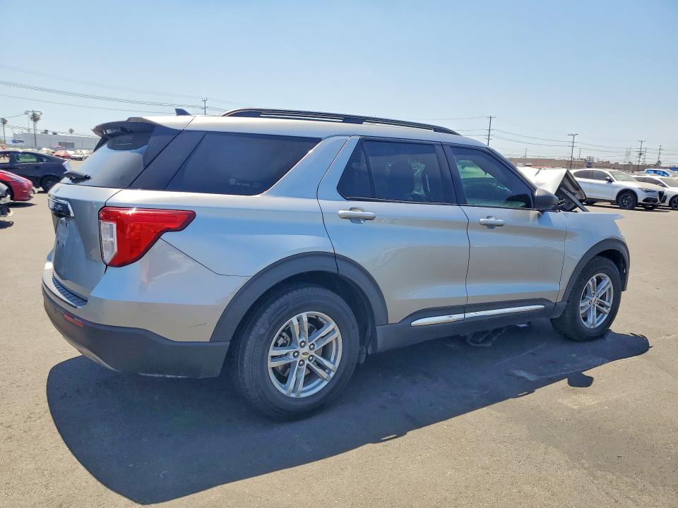 Продажа на аукционе авто 2021 Ford Explorer, vin: 1FMSK7DH3MGB17351, номер лота: 54517726