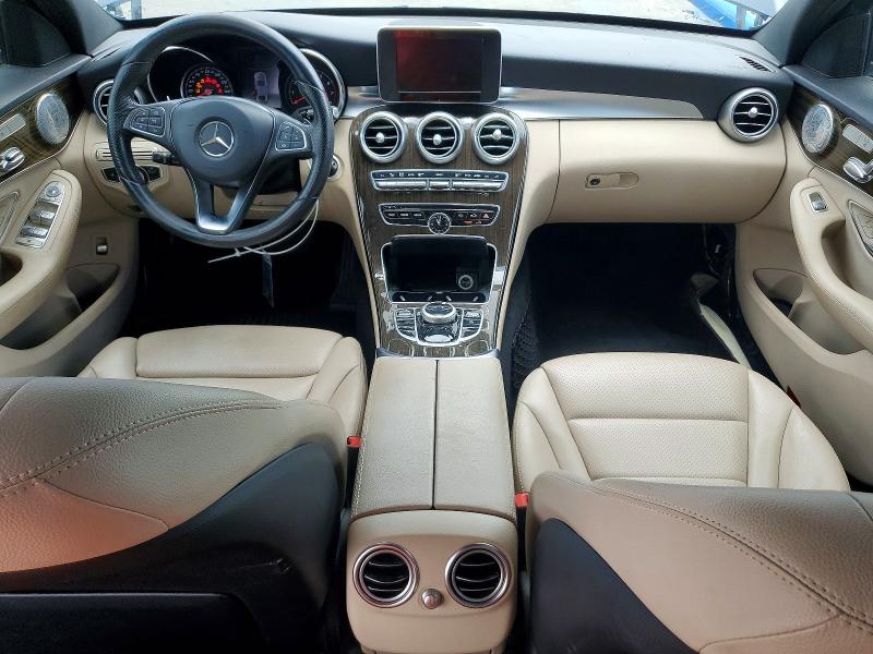 55407776 :رقم المزاد ، 55SWF4KB8JU242678 vin ، 2018 Mercedes-benz C مزاد بيع