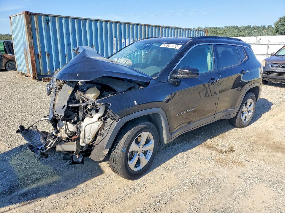 51919756 :رقم المزاد ، 3C4NJDBB9JT392571 vin ، 2018 Jeep Compass مزاد بيع