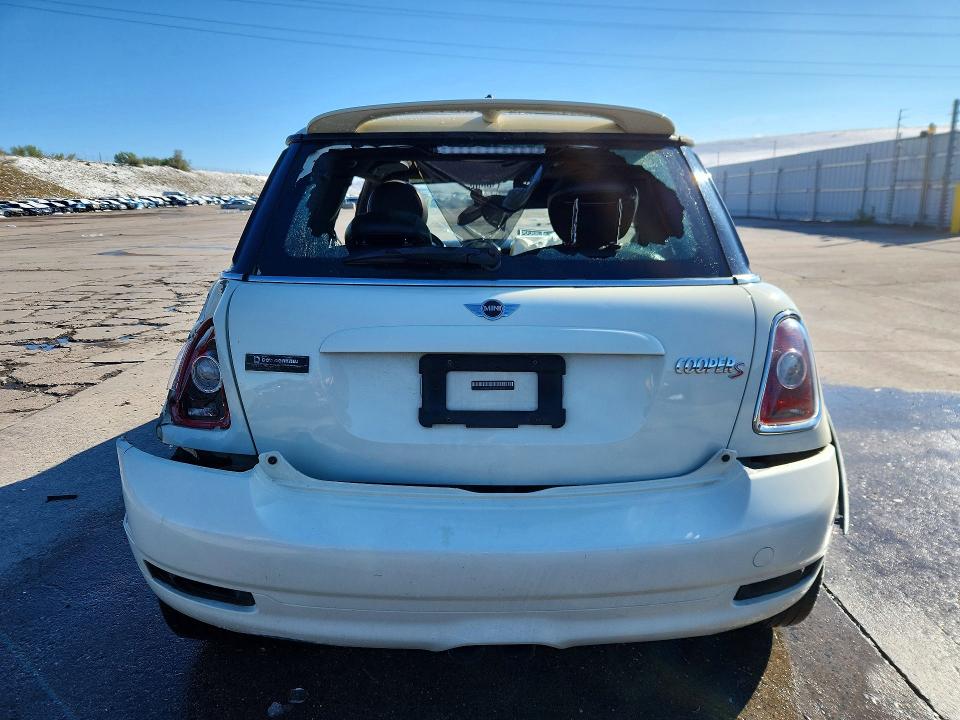 Продажа на аукционе авто 2010 Mini Cooper, vin: WMWMF7C56ATX44814, номер лота: 51818346