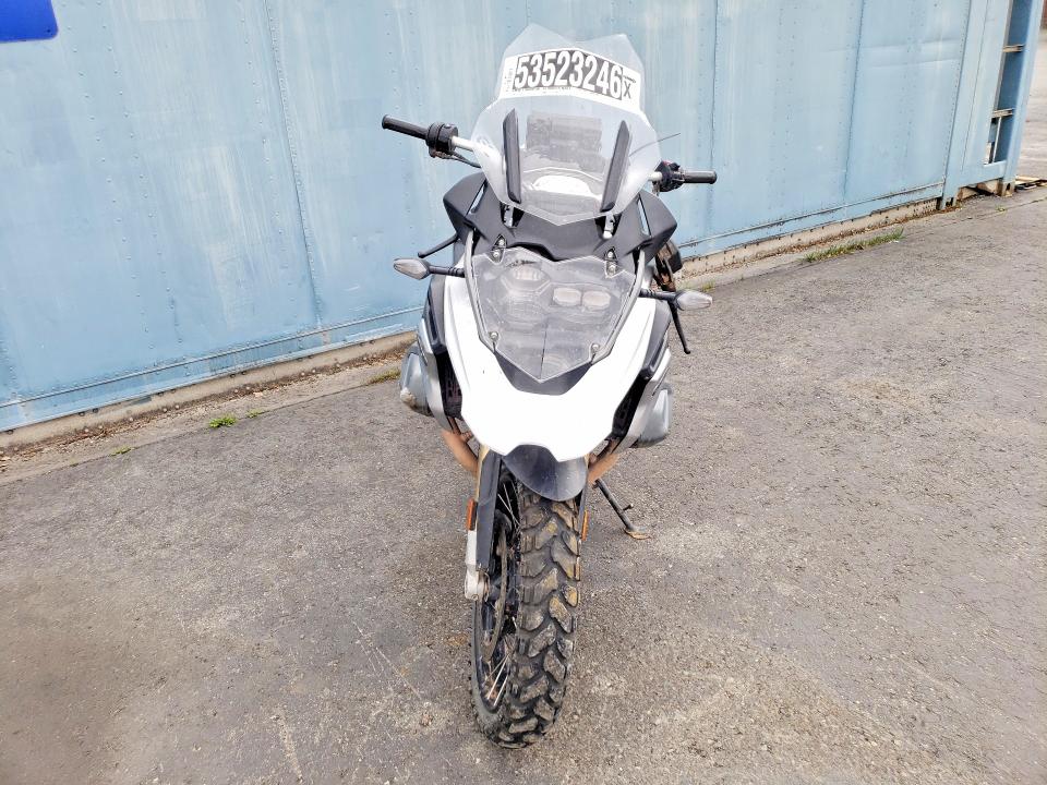 53523246 :رقم المزاد ، WB10M0302M6D72717 vin ، 2021 Bmw R 1250 مزاد بيع