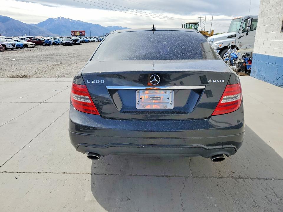 54798466 :رقم المزاد ، WDDGF8BB4CA617576 vin ، 2012 Mercedes-benz C مزاد بيع