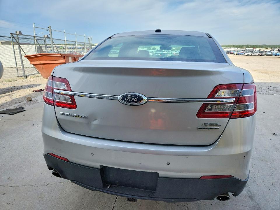 54400356 :رقم المزاد ، 1FAHP2E81JG114080 vin ، 2018 Ford Taurus مزاد بيع