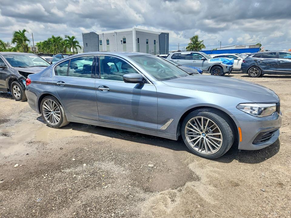 55197336 :رقم المزاد ، WBAJE5C53JWA93217 vin ، 2018 Bmw 540 مزاد بيع