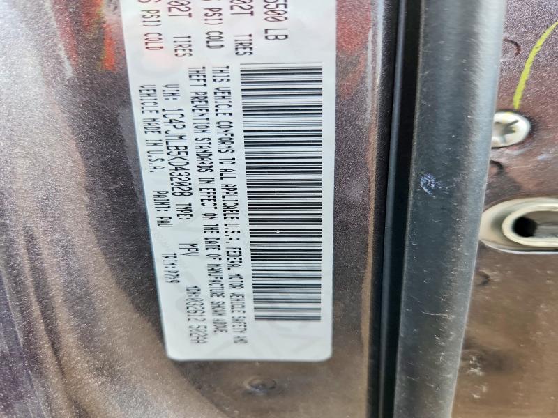 52316026 :رقم المزاد ، 1C4PJMLB5KD432028 vin ، 2019 Jeep Cherokee مزاد بيع