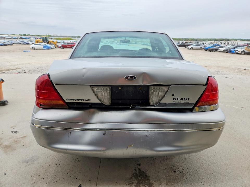52323256 :رقم المزاد ، 2FAFP74W91X117940 vin ، 2001 Ford Crown Victoria مزاد بيع