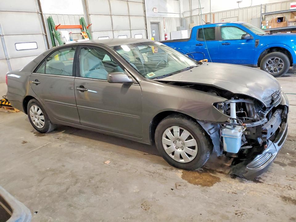 55381666 :رقم المزاد ، 4T1BE32K64U823990 vin ، 2004 Toyt Camry مزاد بيع