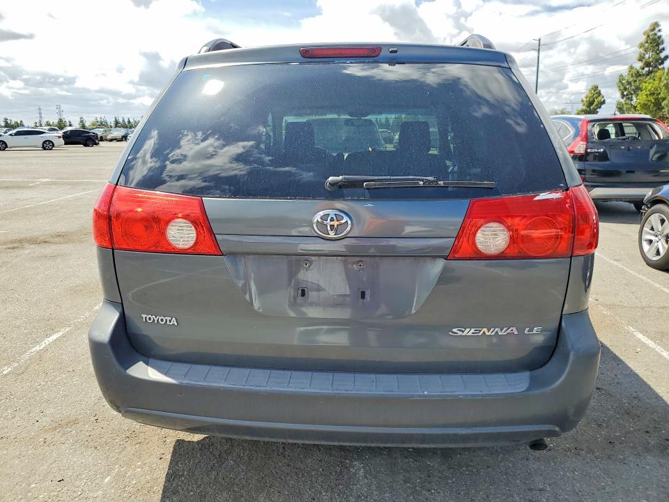 Продажа на аукционе авто 2010 Toyota Sienna, vin: 5TDKK4CC0AS297799, номер лота: 52219756
