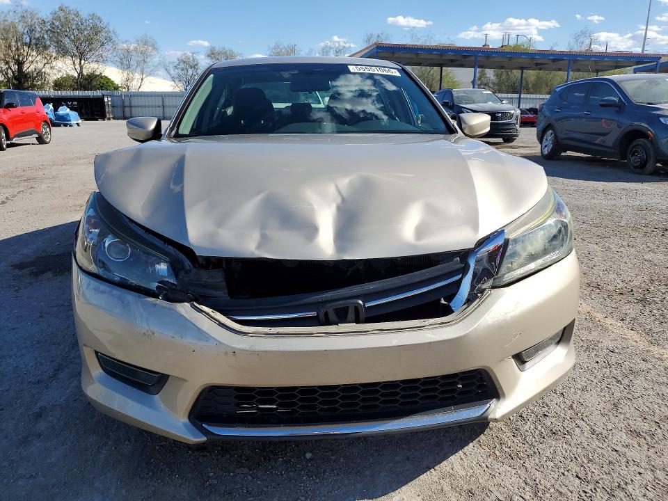 Продажа на аукционе авто 2015 Honda Accord, vin: 1HGCR2F52FA132151, номер лота: 55551066