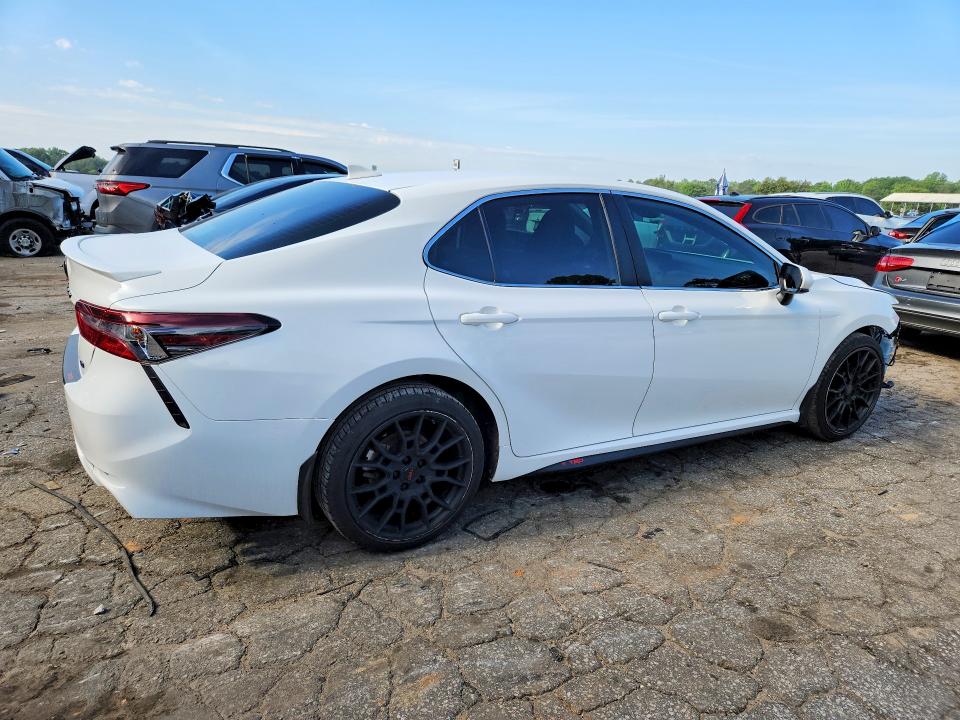 53234966 :رقم المزاد ، 4T1G11AK4MU477817 vin ، 2021 Toyota Camry مزاد بيع