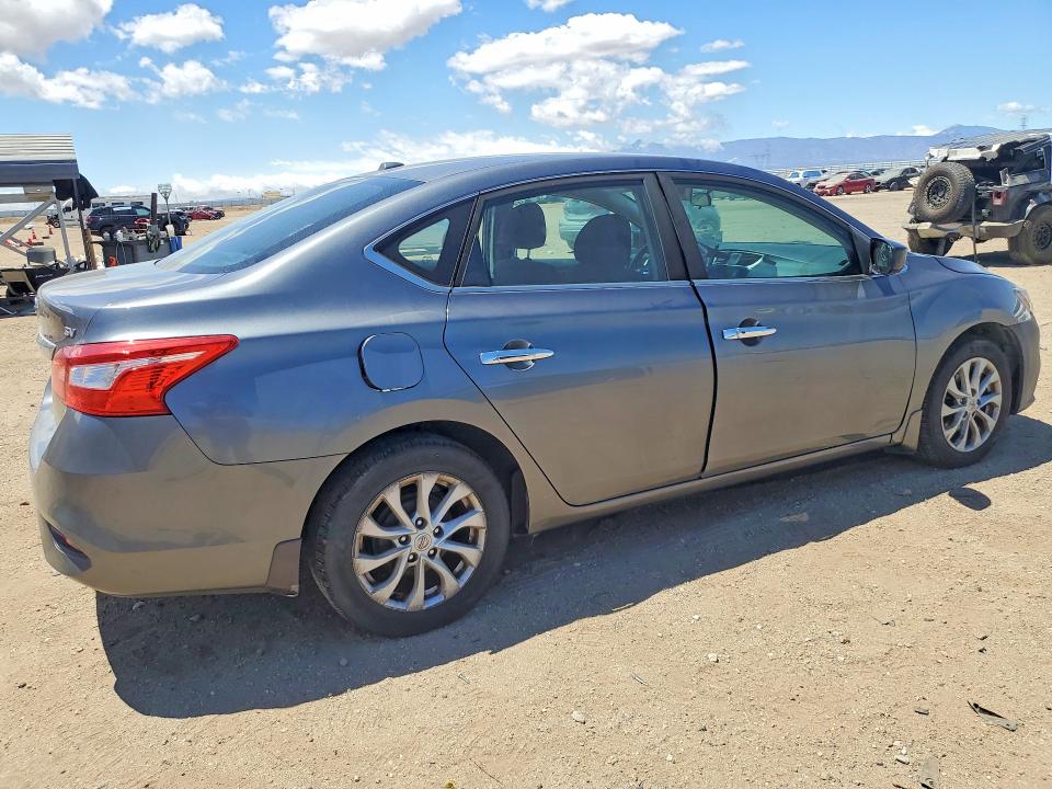 55100766 :رقم المزاد ، 3N1AB7AP0JL628781 vin ، 2018 Nissan Sentra مزاد بيع