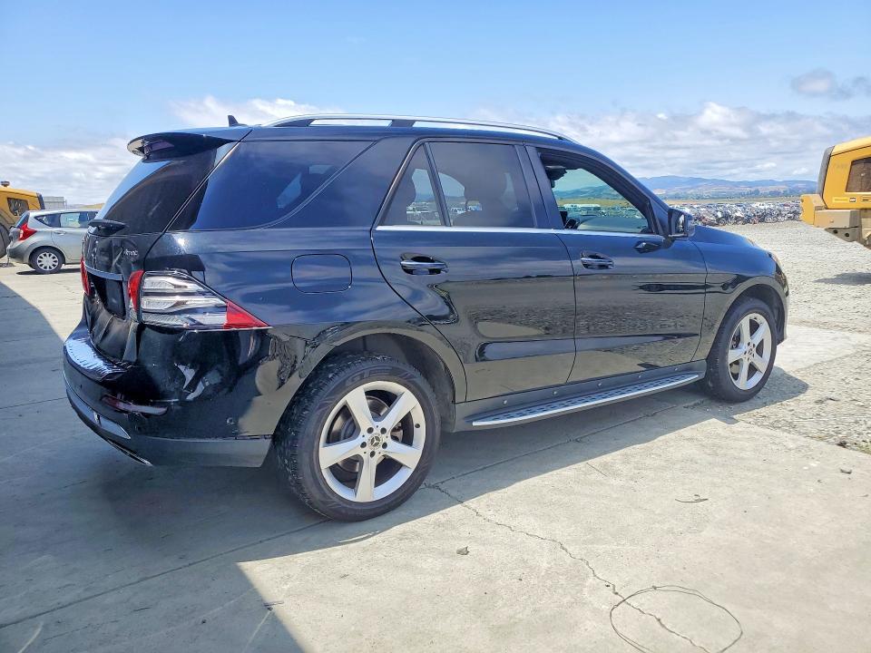 Продаж на аукціоні авто 2018 Mercedes-benz Gle, vin: 4JGDA5HB1JB073641, номер лоту: 55181236
