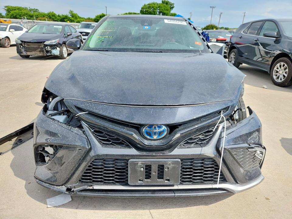 54994296 :رقم المزاد ، 4T1K31AKXNU599281 vin ، 2022 Toyota Camry مزاد بيع