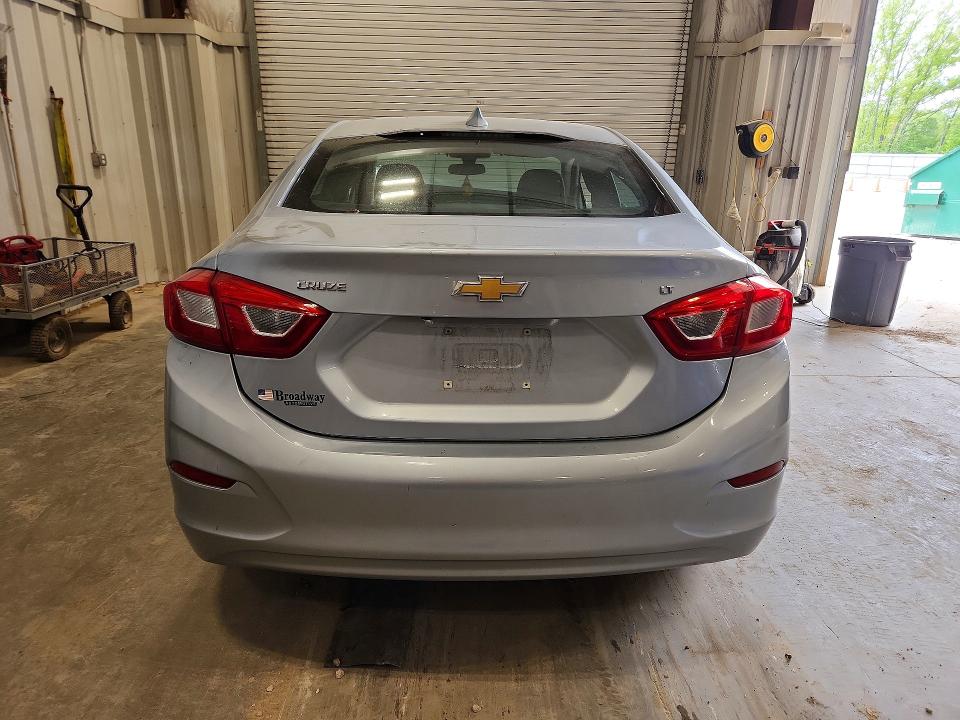 54329866 :رقم المزاد ، 1G1BE5SM5H7228093 vin ، 2017 Chevrolet Cruze مزاد بيع