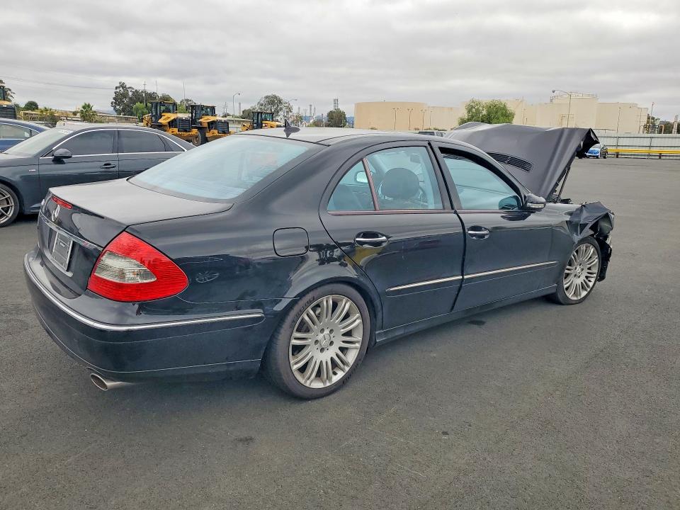 2007 Mercedes-benz E მანქანა იყიდება აუქციონზე, vin: WDBUF56X37B152563, აუქციონის ნომერი: 55389906