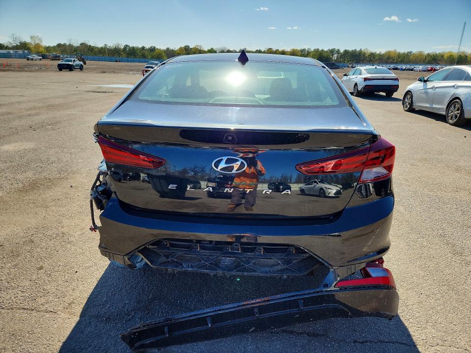 Продажа на аукционе авто 2019 Hyundai Elantra, vin: 5NPD84LF5KH443946, номер лота: 52190976
