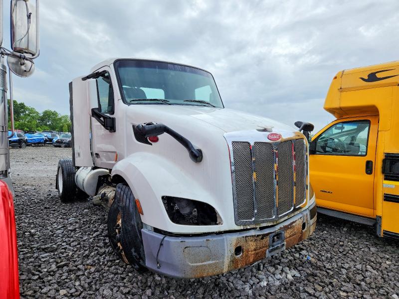 Продажа на аукционе авто 2015 Peterbilt 579, vin: 1XPBA48X8FD299395, номер лота: 50616756