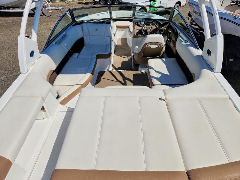 Продаж на аукціоні авто 2016 Cobalt Boat, vin: FGE22046B616, номер лоту: 52560046