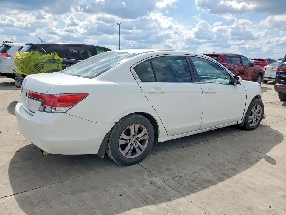 51438696 :رقم المزاد ، 1HGCP2F67CA037062 vin ، 2012 Honda Accord مزاد بيع