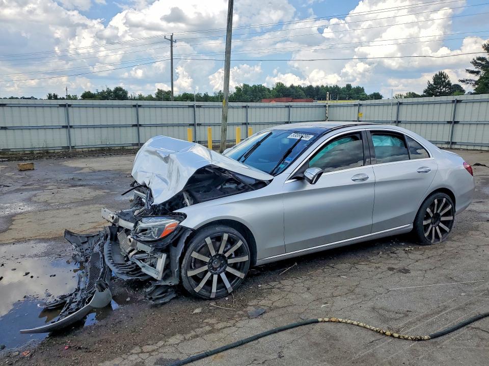 2015 Mercedes-benz C მანქანა იყიდება აუქციონზე, vin: 55SWF4KB6FU027467, აუქციონის ნომერი: 53899286