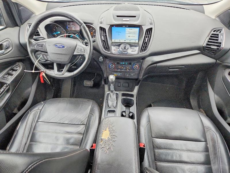 53031446 :رقم المزاد ، 1FMCU0JD1HUC94902 vin ، 2017 Ford Escape مزاد بيع