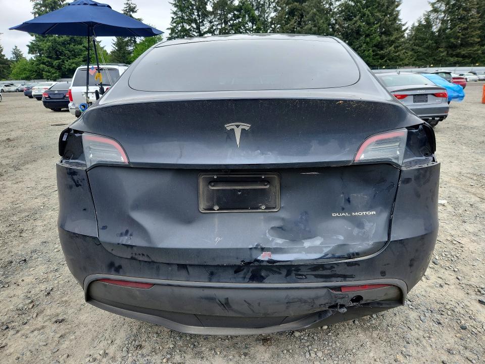 2024 Tesla Model Y მანქანა იყიდება აუქციონზე, vin: 7SAYGDEEXRF074411, აუქციონის ნომერი: 54010986