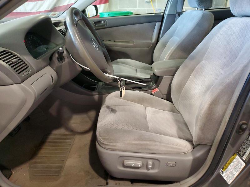 55381666 :رقم المزاد ، 4T1BE32K64U823990 vin ، 2004 Toyt Camry مزاد بيع