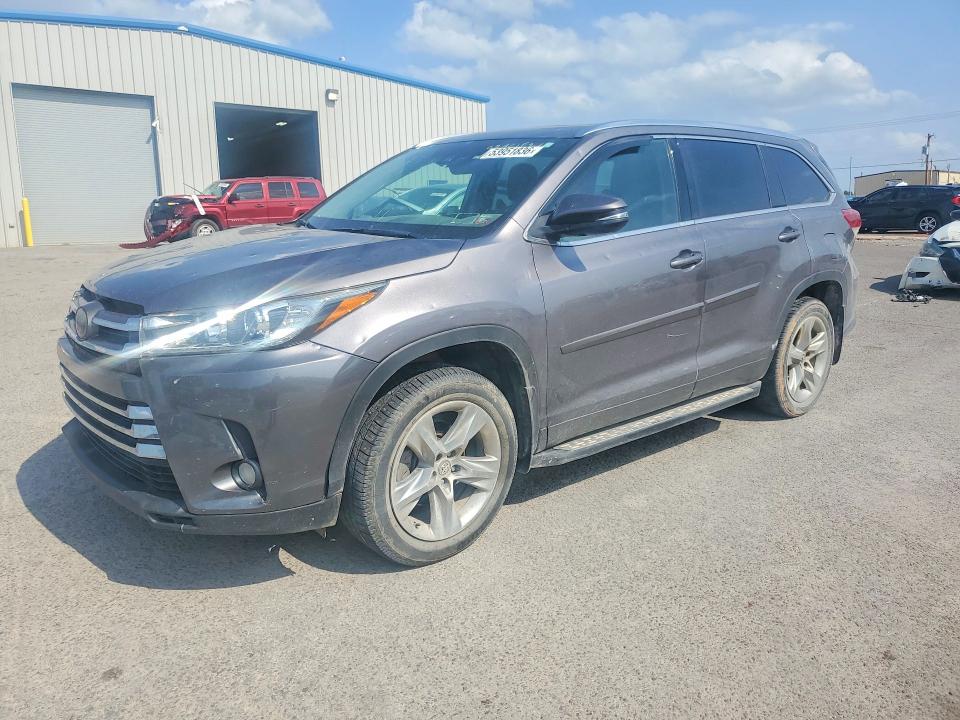 Продажа на аукционе авто 2018 Toyota Highlander, vin: 5TDDZRFH9JS808709, номер лота: 53951836