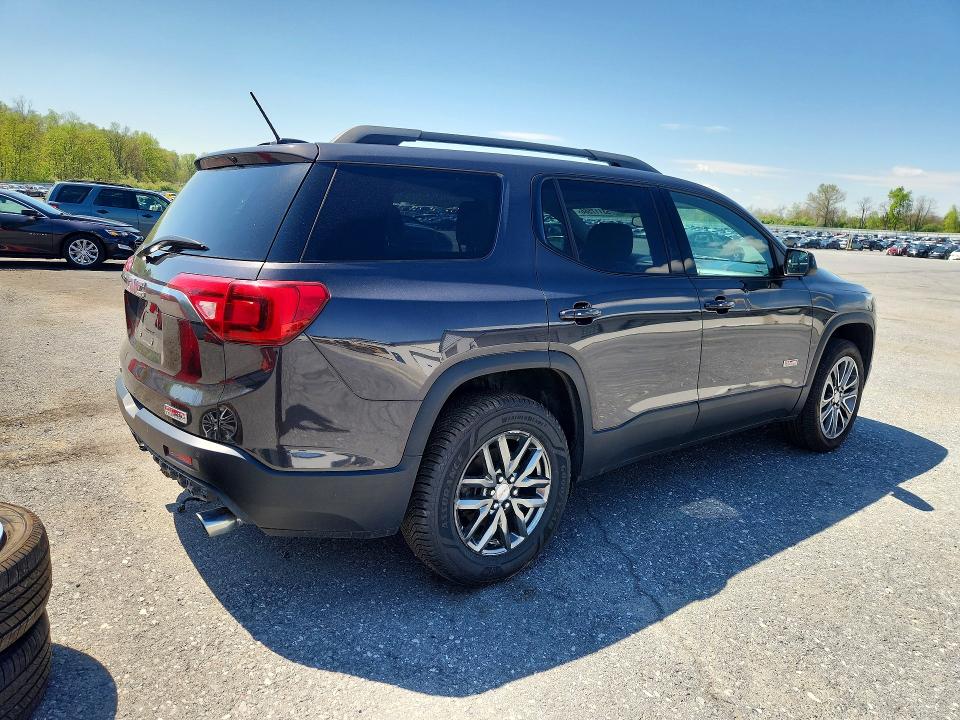 53117566 :رقم المزاد ، 1GKKNVLS7HZ135766 vin ، 2017 Gmc Acadia مزاد بيع