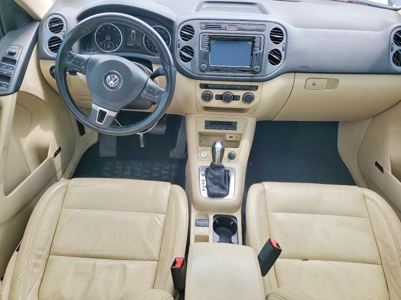 53029536 :رقم المزاد ، WVGBV7AX5GW029821 vin ، 2016 Volkswagen Tiguan مزاد بيع