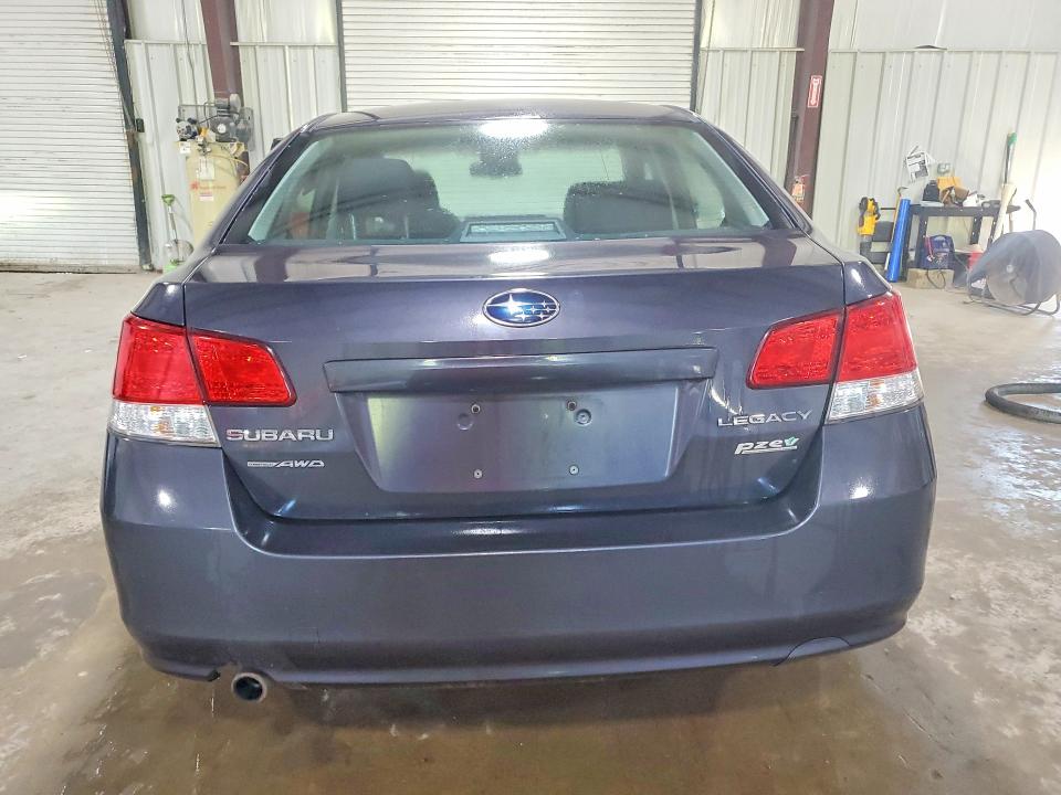 52672596 :رقم المزاد ، 4S3BMBA61D3021455 vin ، 2013 Subaru Legacy مزاد بيع