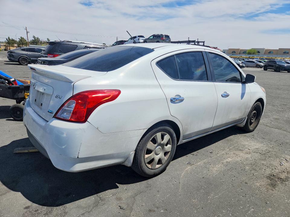Aukcja sprzedaży 2015 Nissan Versa, vin: 3N1CN7APXFL886118, numer aukcji: 52275296