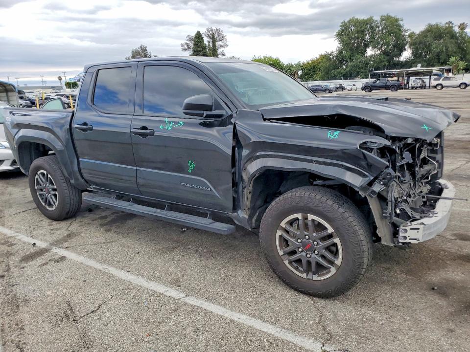 52500646 :رقم المزاد ، 3TMKB5FN0SM025404 vin ، 2025 Toyota Tacoma مزاد بيع