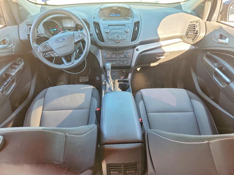 53468576 :رقم المزاد ، 1FMCU0GD6HUF08466 vin ، 2017 Ford Escape مزاد بيع
