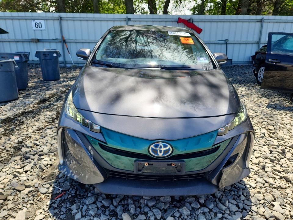 54667526 :رقم المزاد ، JTDKARFP9H3040666 vin ، 2017 Toyota Prius Prime مزاد بيع