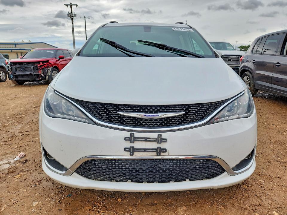 Продаж на аукціоні авто 2019 Chrysler Pacifica, vin: 2C4RC1BG4KR665720, номер лоту: 52095416