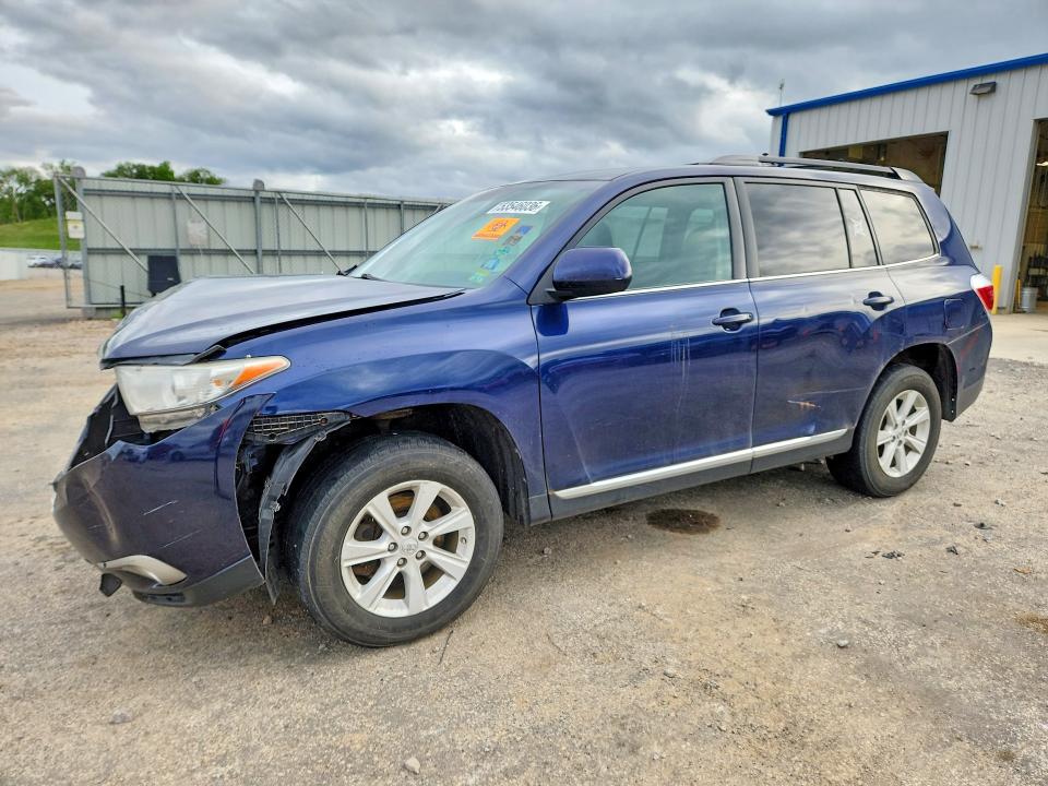 Продажа на аукционе авто 2013 Toyota Highlander, vin: 5TDBK3EHXDS231798, номер лота: 53546036
