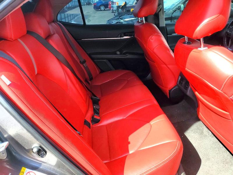 Aukcja sprzedaży 2018 Toyota Camry, vin: 4T1B61HK2JU061276, numer aukcji: 52232796