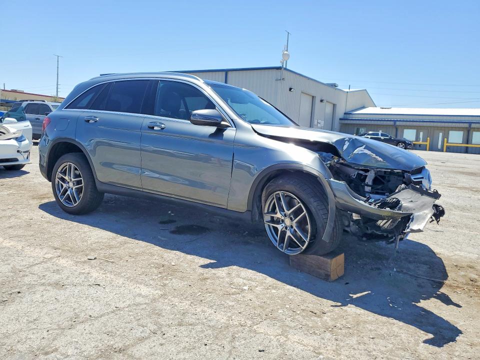 55079156 :رقم المزاد ، WDC0G4JB7HF135370 vin ، 2017 Mercedes-benz Glc مزاد بيع