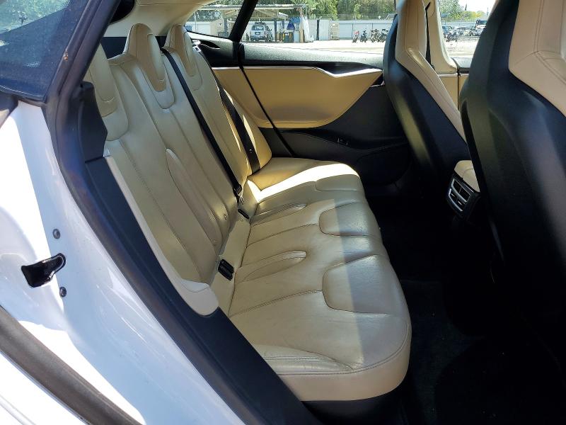 52438456 :رقم المزاد ، 5YJSA1CG8DFP23087 vin ، 2013 Tesla Model S مزاد بيع