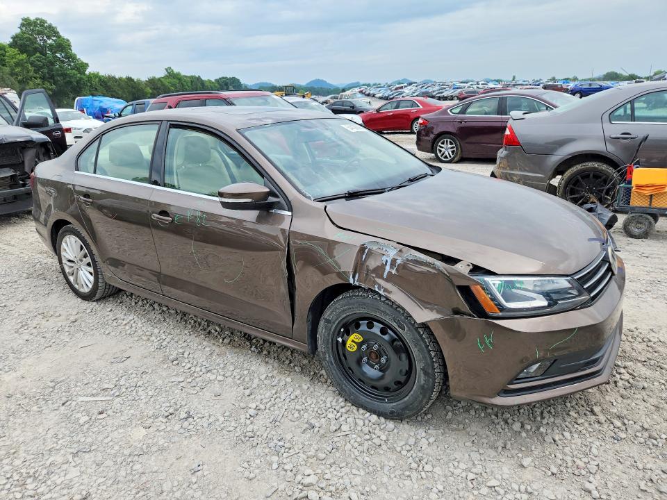 54436506 :رقم المزاد ، 3VWL07AJ9GM221484 vin ، 2016 Volkswagen Jetta مزاد بيع