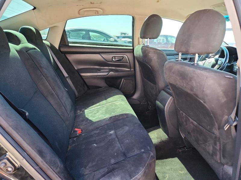 2015 Nissan Altima მანქანა იყიდება აუქციონზე, vin: 1N4AL3AP6FC272140, აუქციონის ნომერი: 53954896