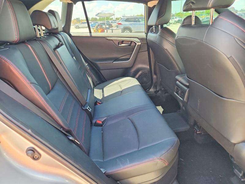 Продажа на аукционе авто 2025 Toyota Rav4, vin: JTMFB3FV0SD282578, номер лота: 53552756