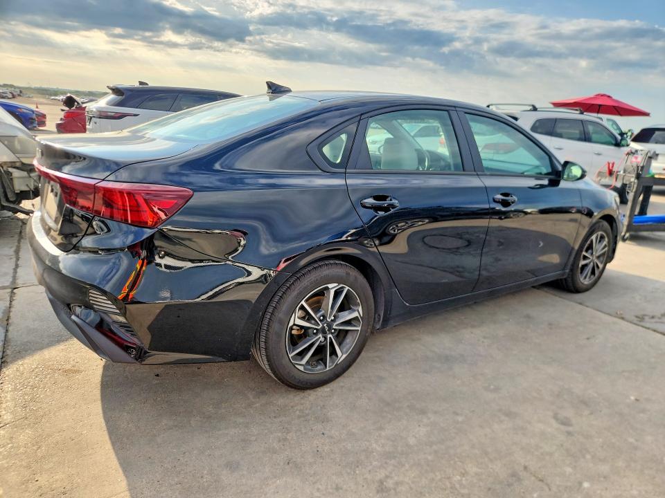 2022 Kia Forte მანქანა იყიდება აუქციონზე, vin: 3KPF24AD5NE491712, აუქციონის ნომერი: 55352636