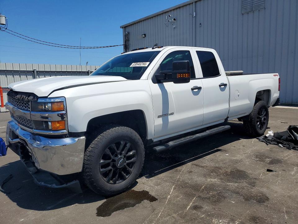 Продаж на аукціоні авто 2019 Chevrolet Silverado, vin: 2GC2KREG1K1168752, номер лоту: 53840256