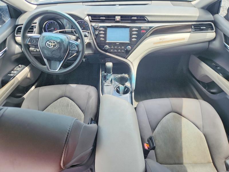 54198856 :رقم المزاد ، 4T1C11AK0LU942350 vin ، 2020 Toyota Camry مزاد بيع